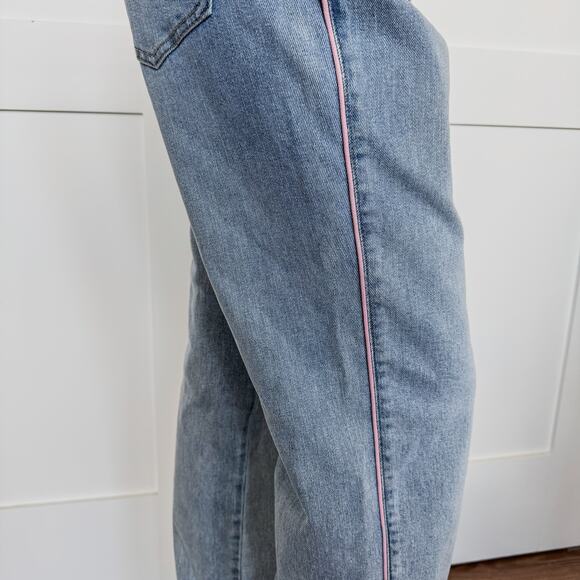 NWT-Francesca’s TGLA, Mid-Rise Straight Leg Jean w/ Pink Piping, Womens Size 26 - Picture 7 of 9